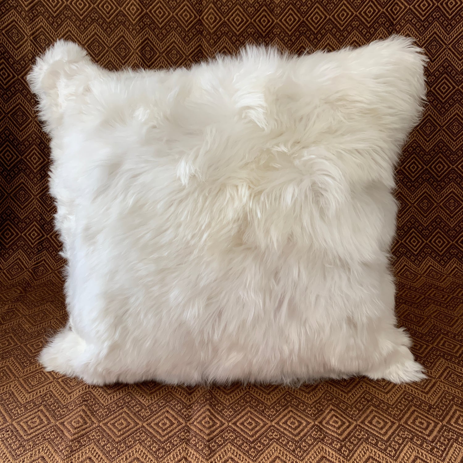 White, handmade Premium Baby Alpaca Fur pillow cover.20"x20". Fur on ONE side. FREE SHIP - Peruvian Accent