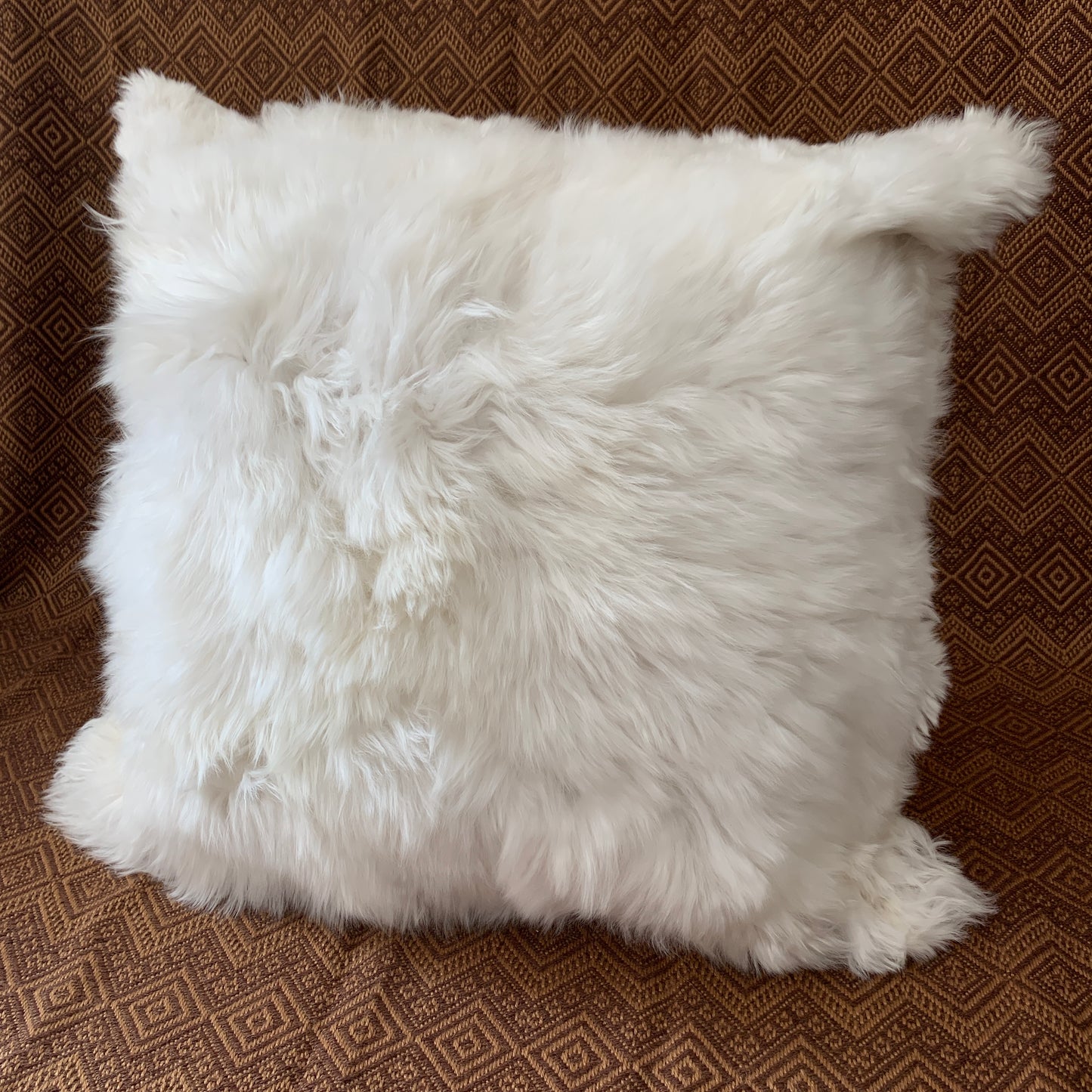 White, handmade Premium Baby Alpaca Fur pillow cover.20"x20". Fur on ONE side. FREE SHIP - Peruvian Accent