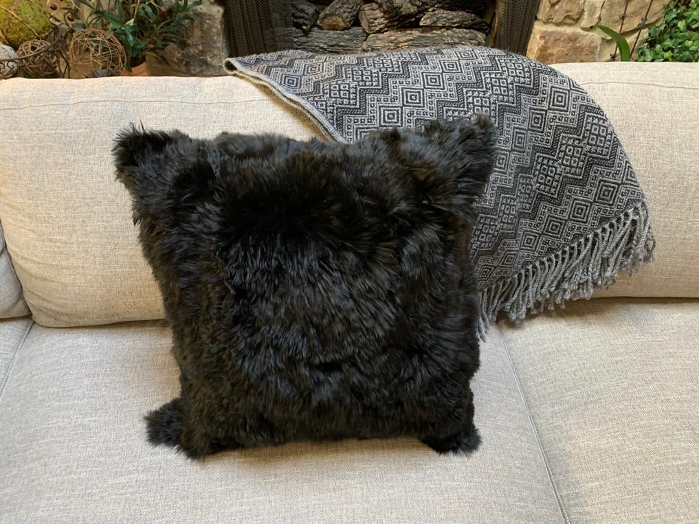 1 Black, handmade Premium Baby Alpaca Fur pillow cover.20"x20". Fur on ONE side.